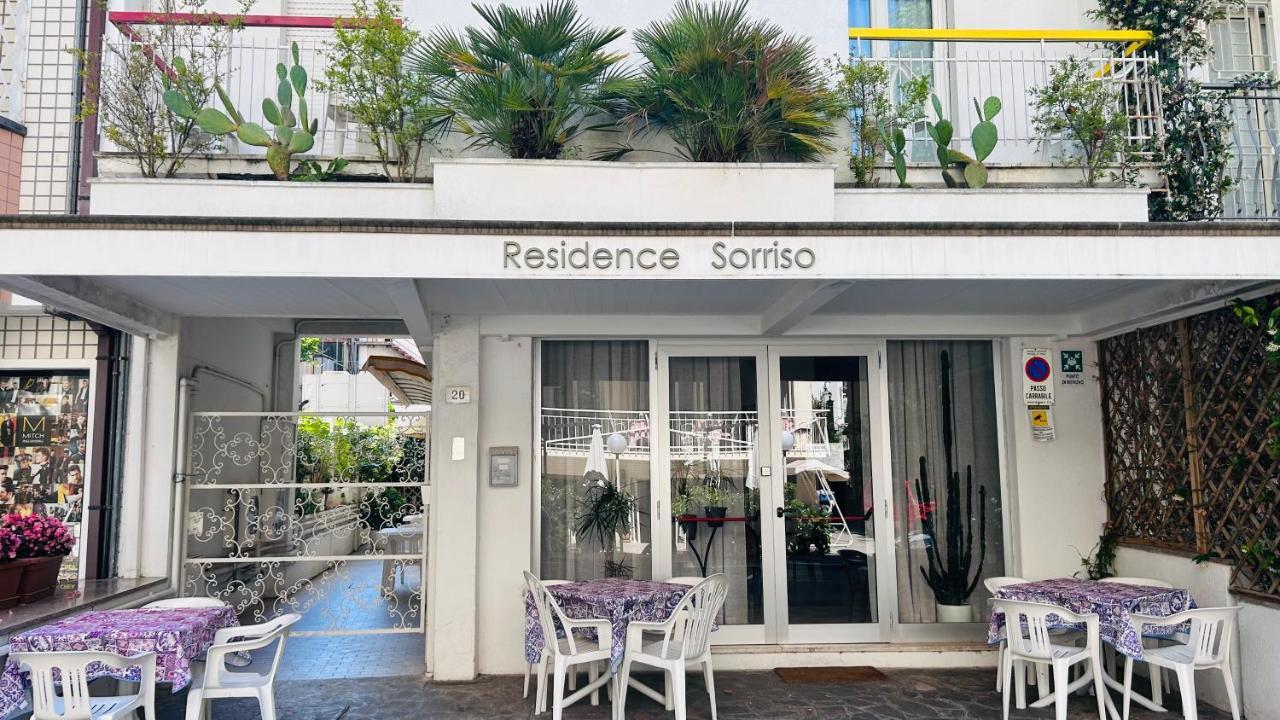 B&B Residence Sorriso Cattolica Eksteriør billede